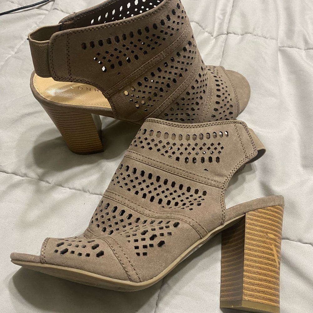 LC Lauren Conrad Taupe Cutout Heeled Sandals